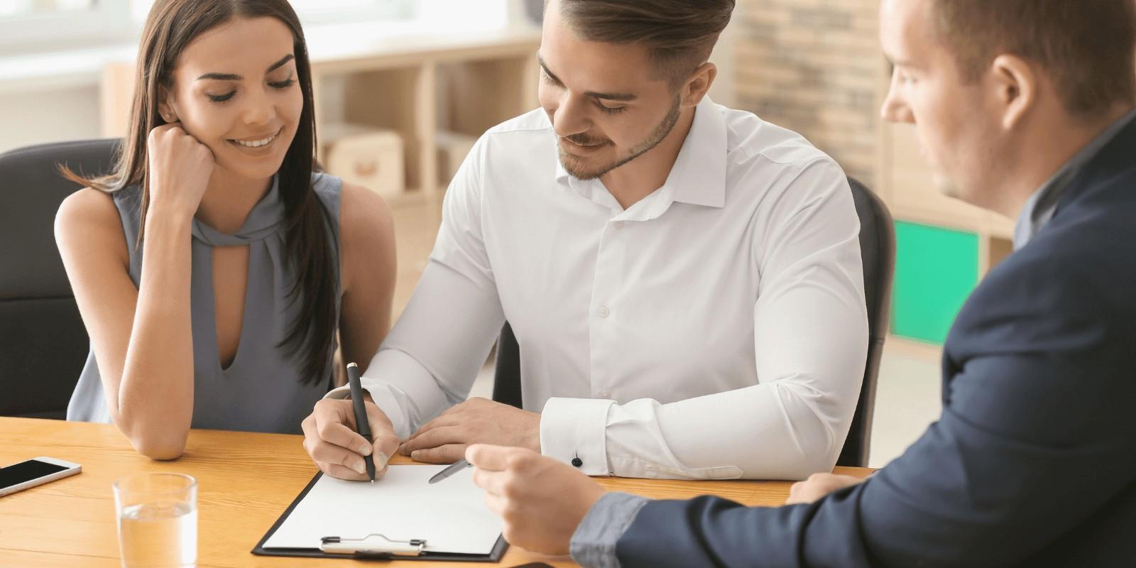 20 Maneras en Que Tu Realtor Te Representa en la Compra de Tu Hogar